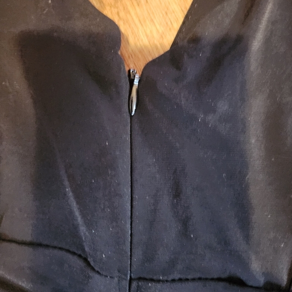 Elegant Black and White Floral Dress - Picture 2 of 12